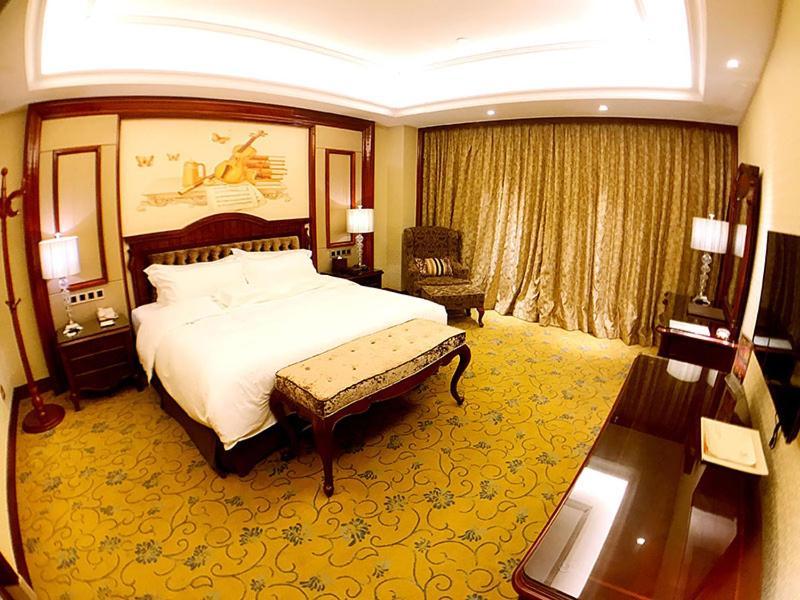 Venus Royal Hot Spring Hotel Guangdong Yangxi Store Eksteriør billede